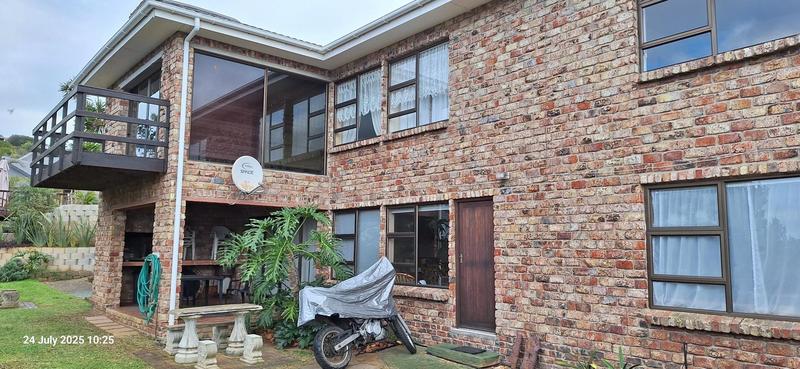 6 Bedroom Property for Sale in Groot Brakrivier Central Western Cape